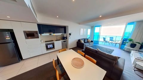 3113 Surfers Paradise, Gold Coast (2 bed, 2 bath)