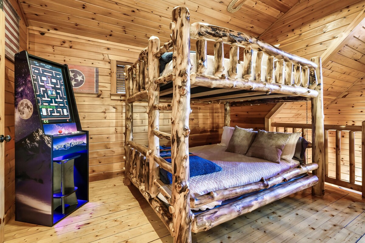 resort-pool-fitness-room-hot-tub-jacuzzi/