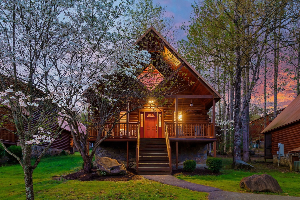 resort-pool-fitness-room-hot-tub-jacuzzi/