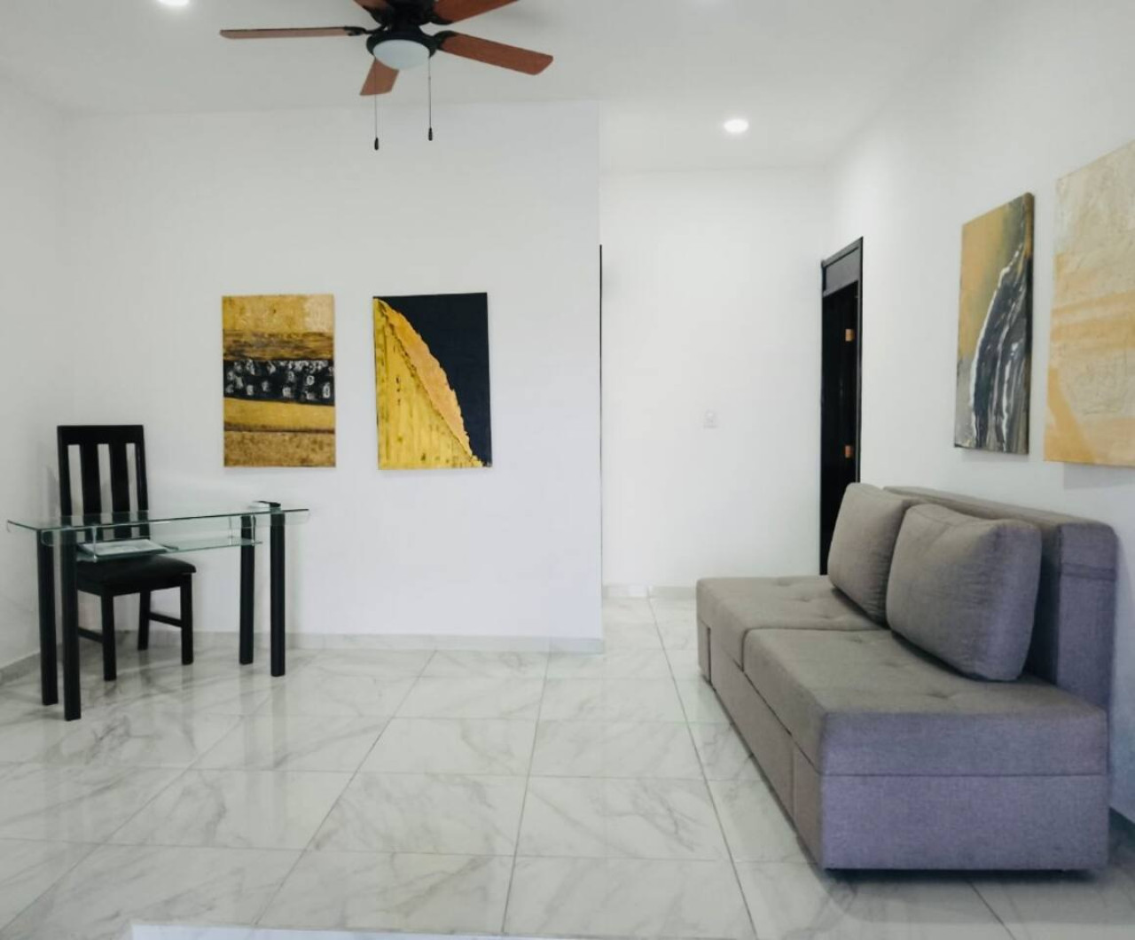 it's-stunning-condo-wbreakfast-and-fastest-wifi/