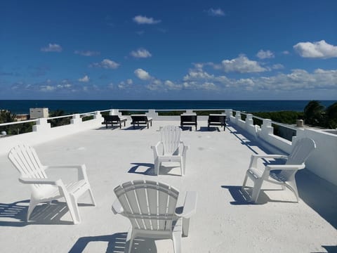 4th Floor Lounging View