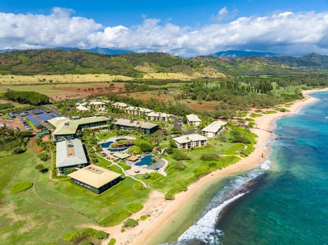 Kauai. Garden View Room. 4 Star Beachfront Resort