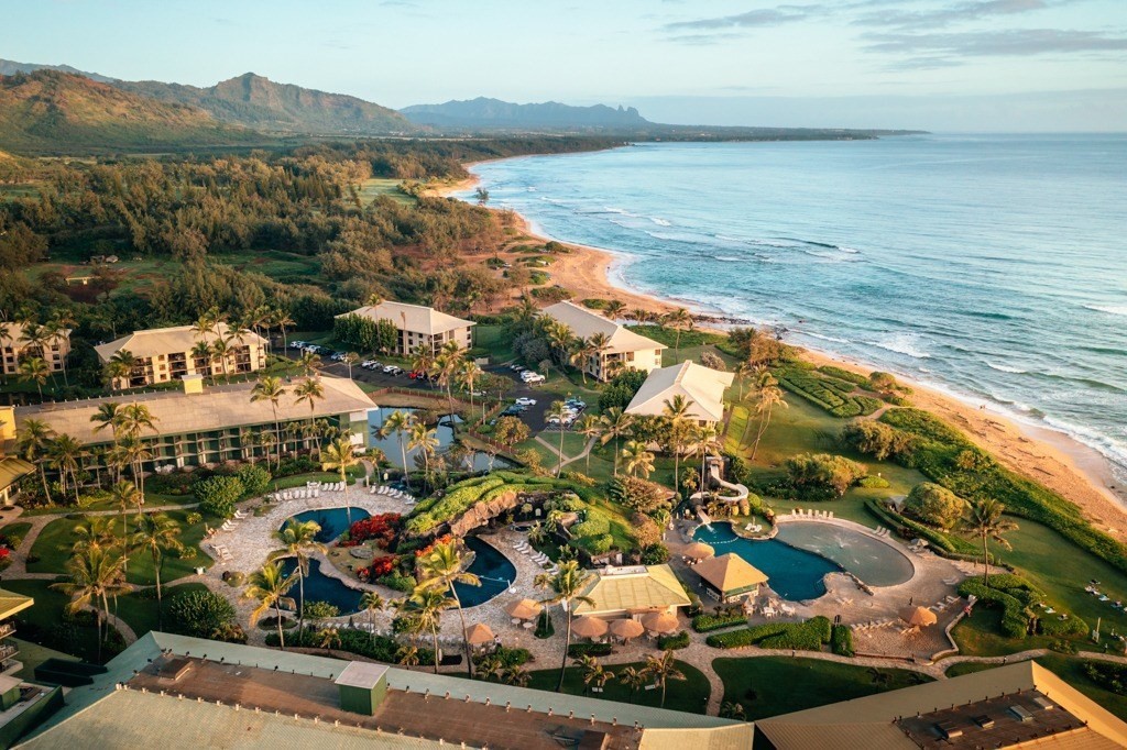 kauai-3-hotel-rooms-sleeps-9-beachfront-resort/
