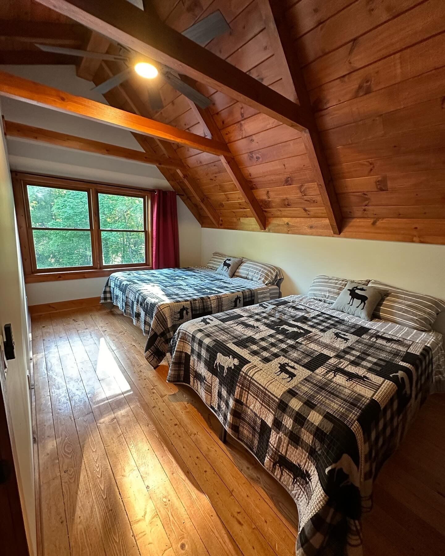 Hells Branch Hideaway at Apple Canyon Lake