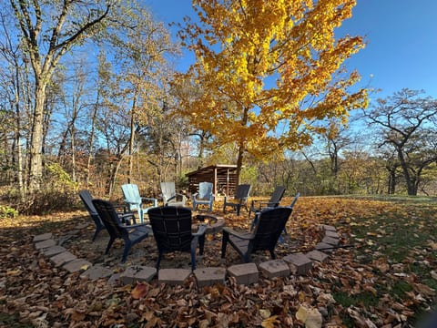 Hells Branch Hideaway at Apple Canyon Lake