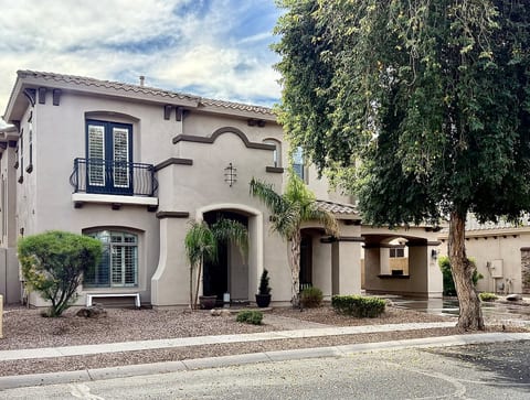 Experience refined luxury in this beautifully appointed Gilbert retreat on a quiet cul-de-sac—an elegant, open-concept home with designer finishes, curated décor, and seamless indoor/outdoor living that feels like your own private resort.