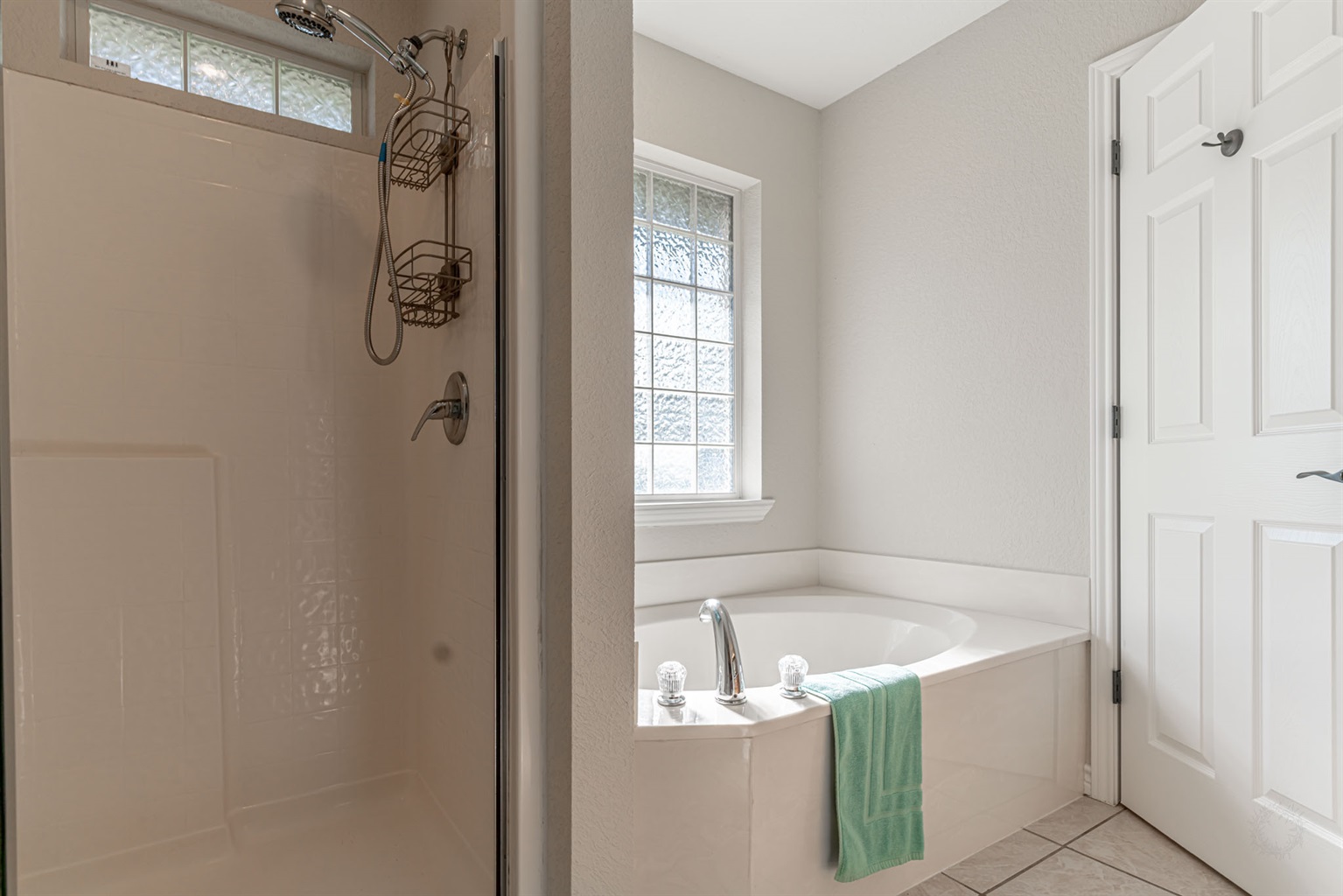 Great Escape Master Ensuite - The Great Escape in Granbury - Granbury