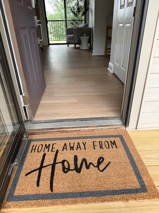 A warm welcome awaits—step into a peaceful, fully updated space. A warm welcome awaits—step into a peaceful, fully updated space. - Peaceful & Convenient 2BR Near Ballantyne - Charlotte