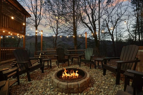 Private | Family Cabin | Huge Hot Tub | Views
