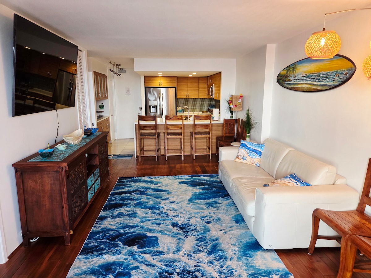 Ocean & Marina View Suite