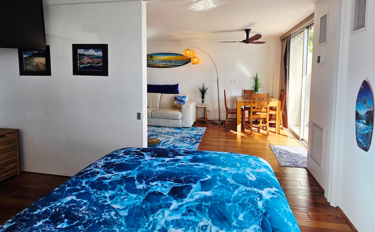 Ocean & Marina View Suite