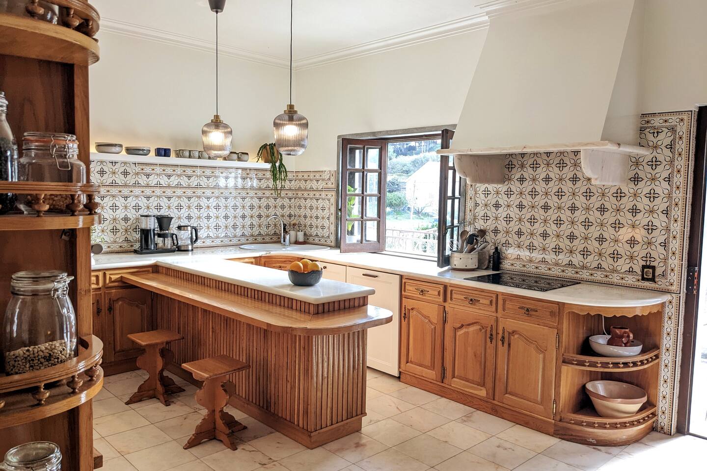 lisbon-coastal-retreat/