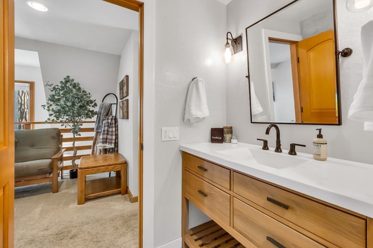 Filtered Lake View|2 King Beds|HotTub|Fireplace - Carnelian Bay Filtered Lake View|2 King Beds|HotTub|Fireplace - Carnelian Bay