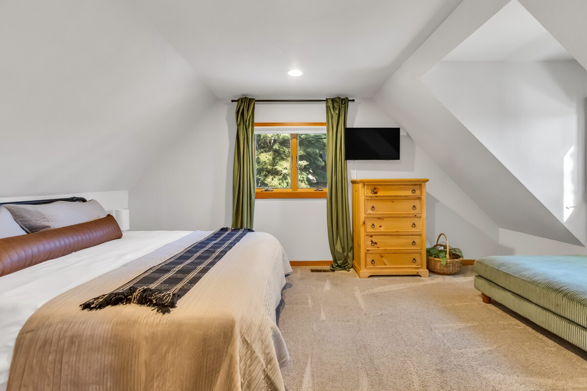 Filtered Lake View|2 King Beds|HotTub|Fireplace - Carnelian Bay Filtered Lake View|2 King Beds|HotTub|Fireplace - Carnelian Bay