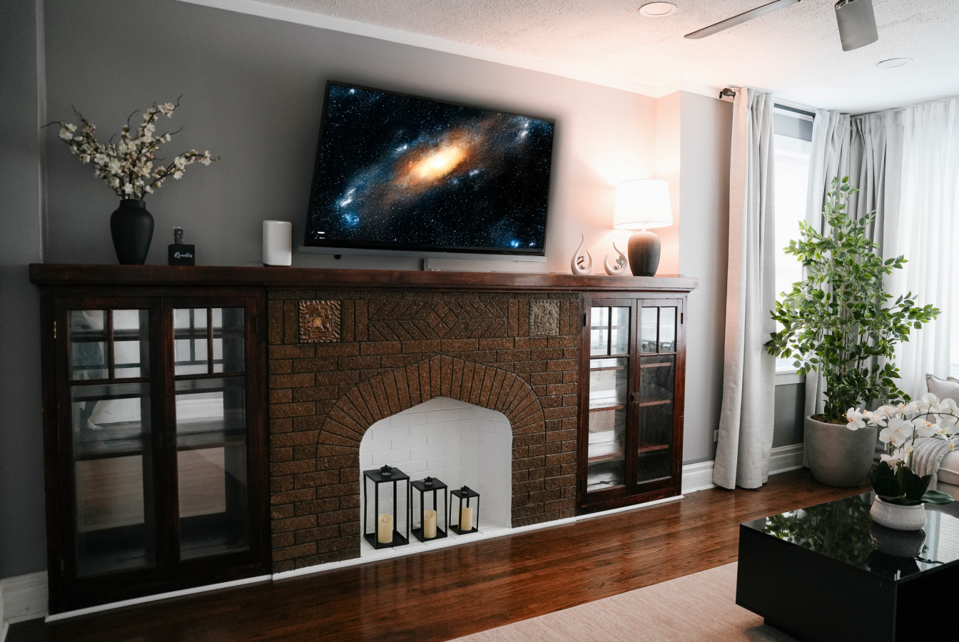 2BR w/ Workspace + Coffee Bar • Near Transit