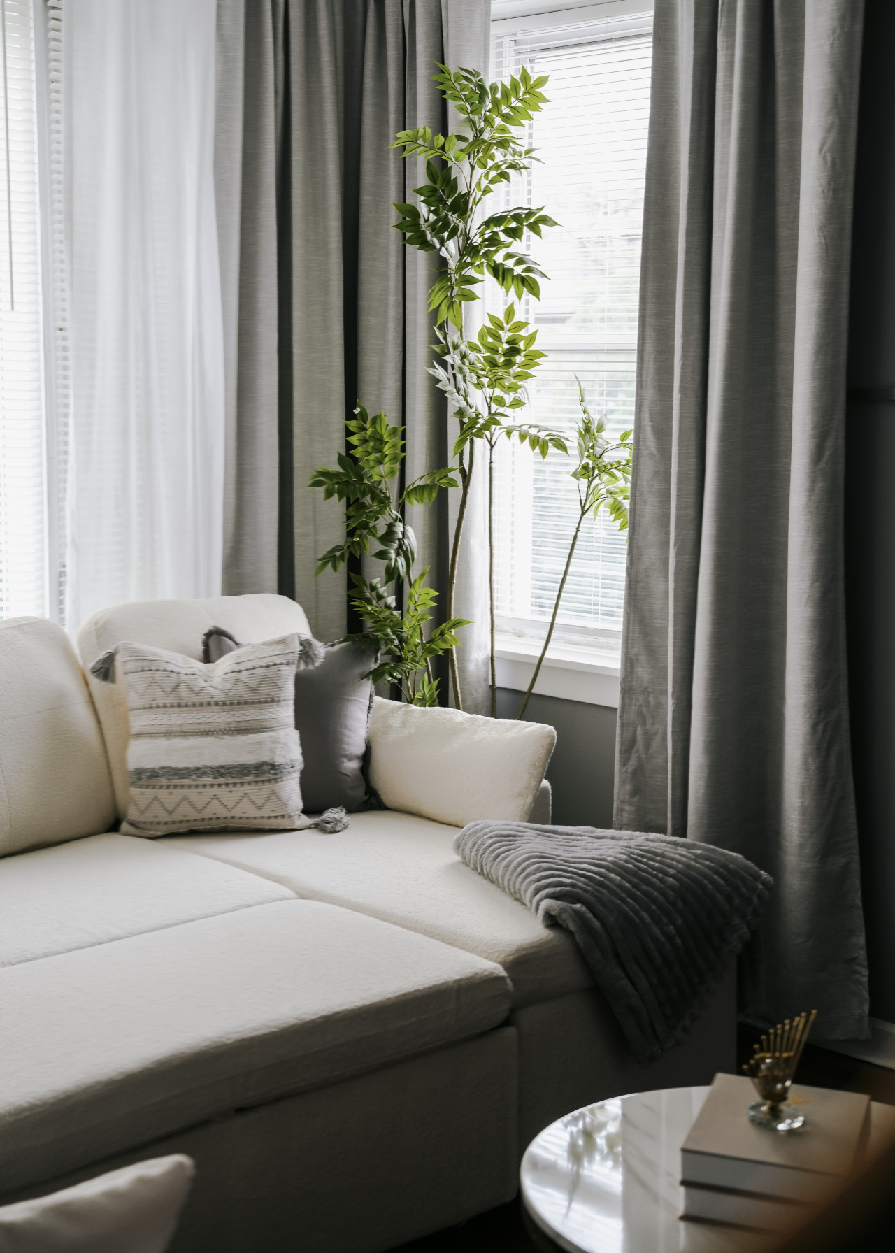 2br-*-sleeps-7-*-coffee-station-*-backyard-w-grill/