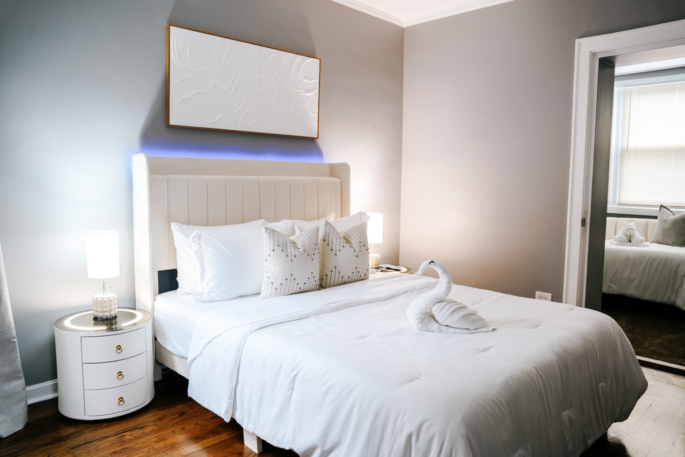 2BR, Sleeps7 • Coffee Station, Backyard w/ Grill