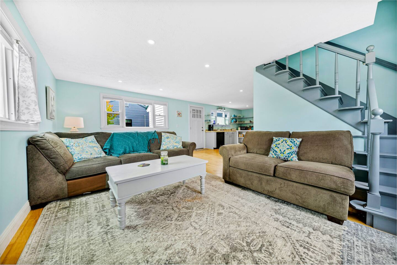 spacious-3br-cape-w-deck-on-1.1-acres-wells/