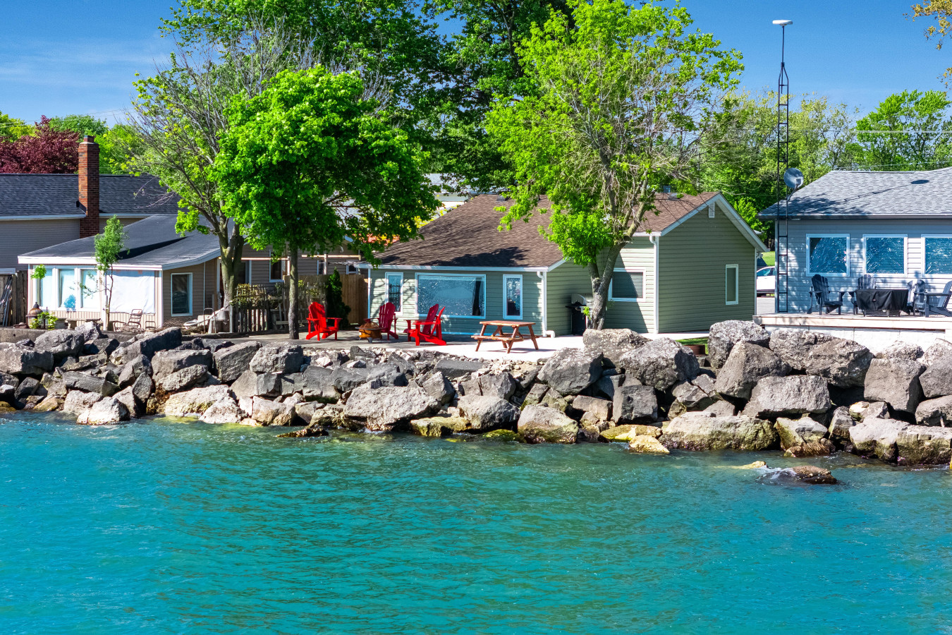 Better Than Ever Lakehouse! - Leamington Better Than Ever Lakehouse! - Leamington