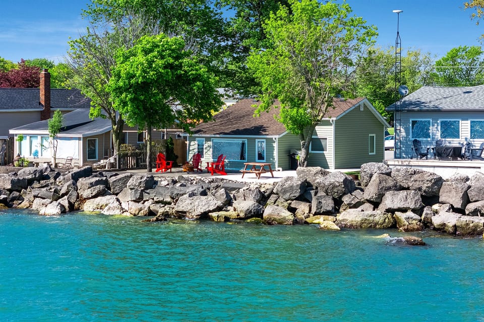 Better Than Ever Lakehouse - Leamington