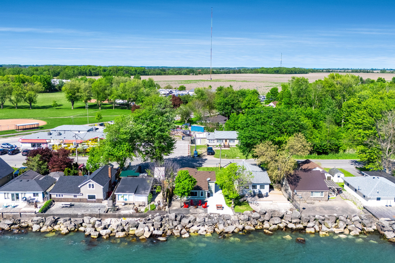 Better Than Ever Lakehouse! - Leamington Better Than Ever Lakehouse! - Leamington