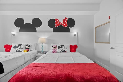 2 Queen Beds | Theme Park Free Shuttle Included