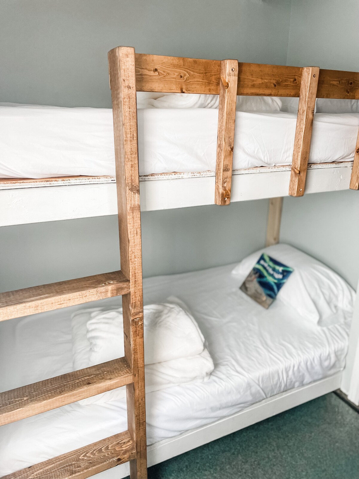 lakside-cottage-3-near-houghton/