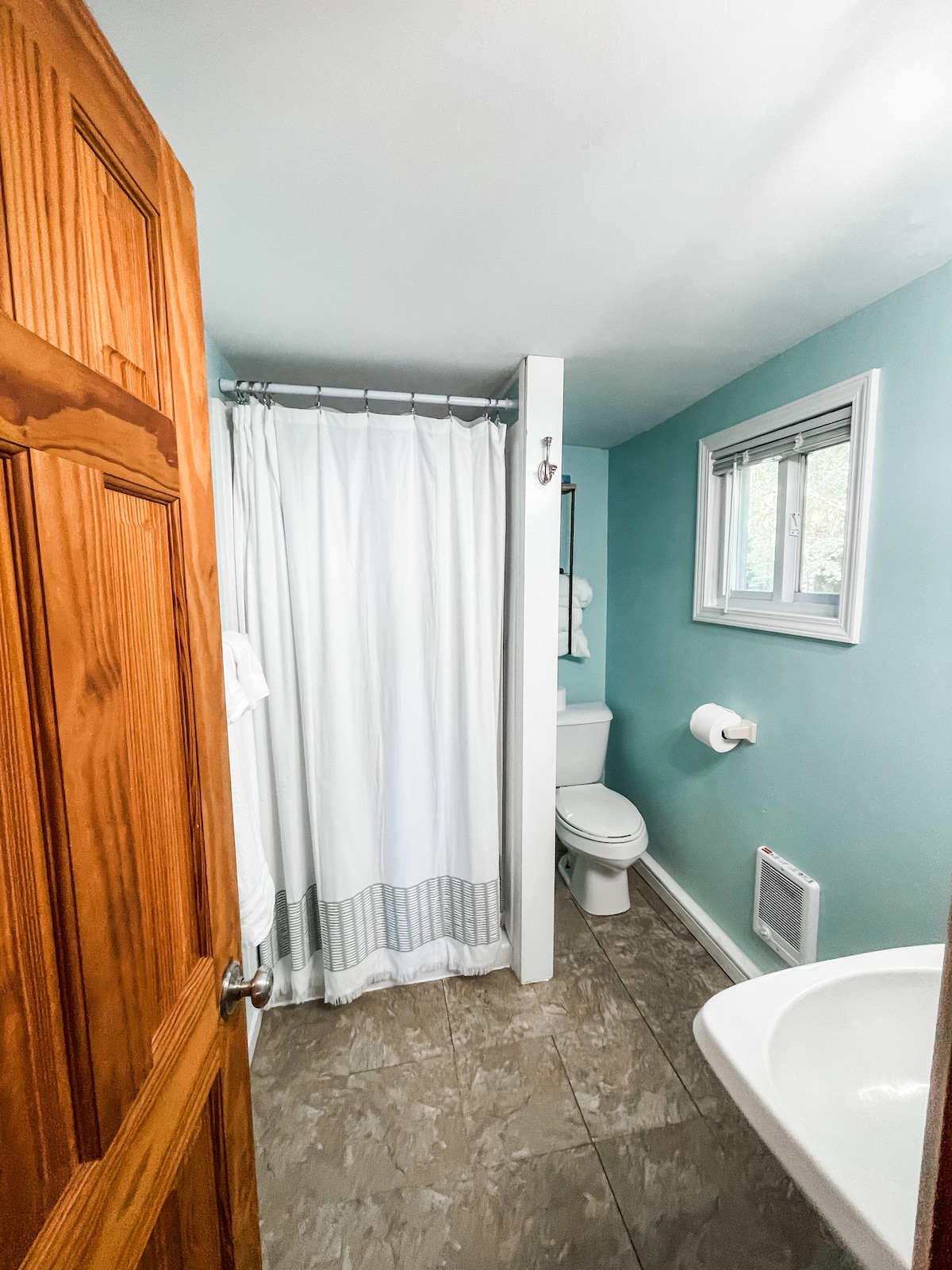 lakside-cottage-3-near-houghton/