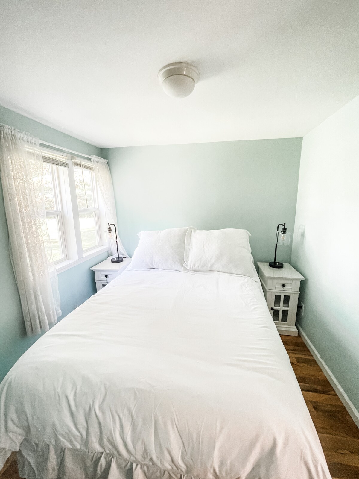 lakside-cottage-3-near-houghton/