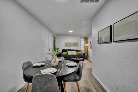 Near Boone Pickens Stadium | Stillwater Stay