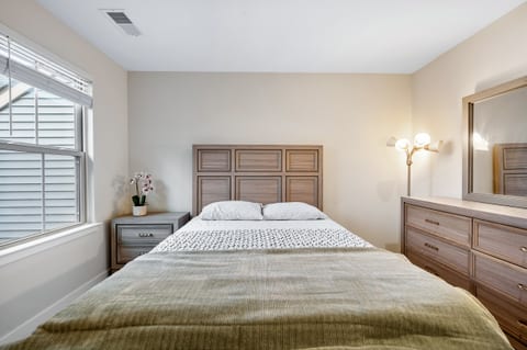 Modern Suite with Private Bath