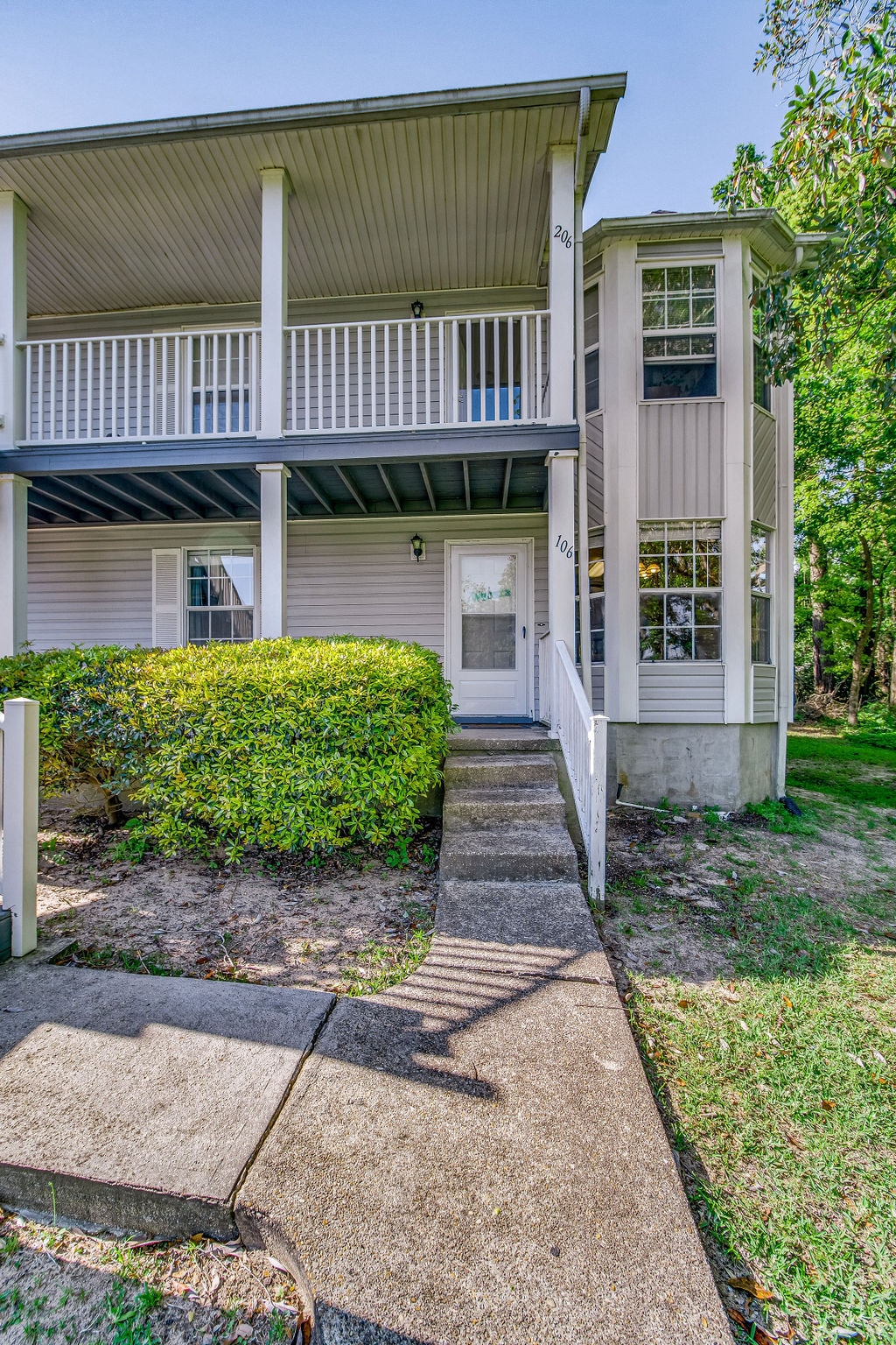 LOVELY 2 BR RETREAT IN THE HEART OF PENSACOLA!! - Pensacola