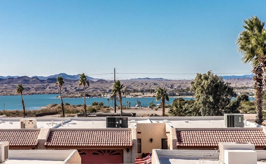 SUNSET POINTE STUNNING 3 BEDROOM POOL HOME! - Lake Havasu City