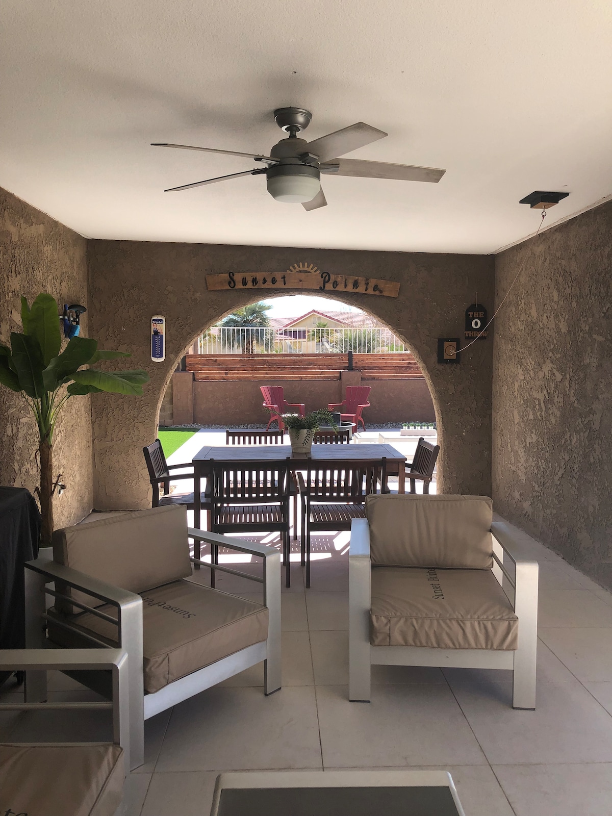 SUNSET POINTE STUNNING 3 BEDROOM POOL HOME! - Lake Havasu City