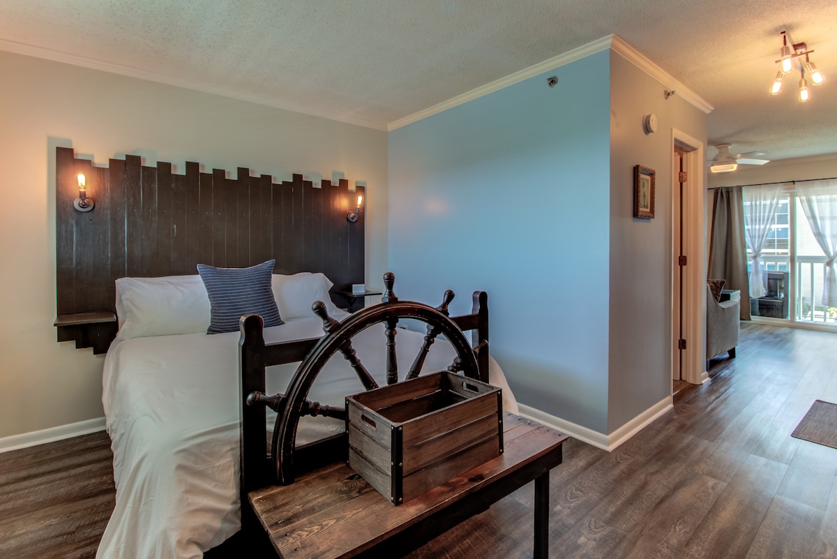 Kraken's Den Oceanview Steps to ocean Pool - Carolina Beach Kraken's Den Oceanview Steps to ocean Pool - Carolina Beach