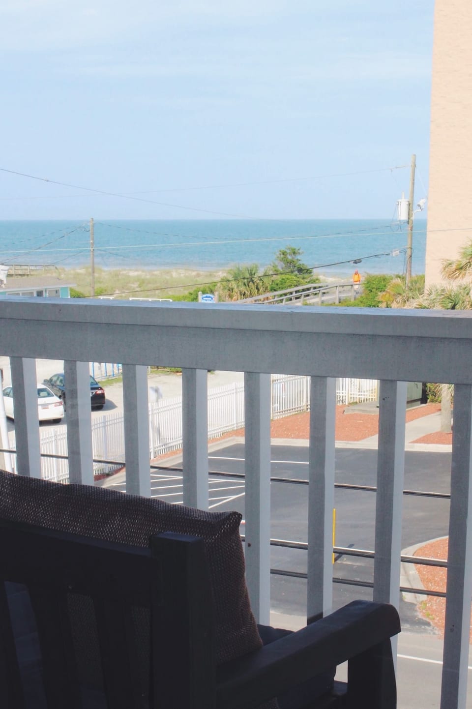 Kraken's Den Oceanview Steps to ocean Pool - Carolina Beach