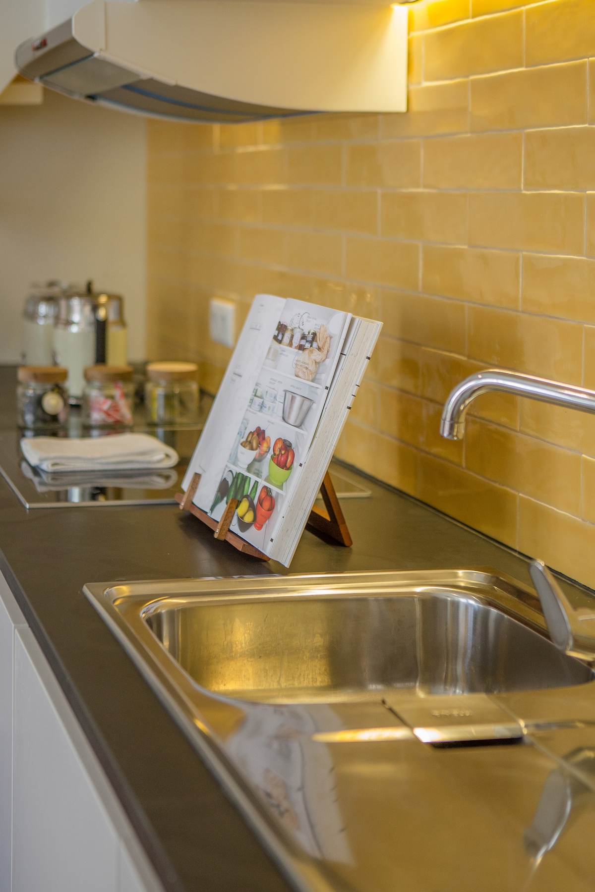 almada-151-2t-terrace-light-porto-center/