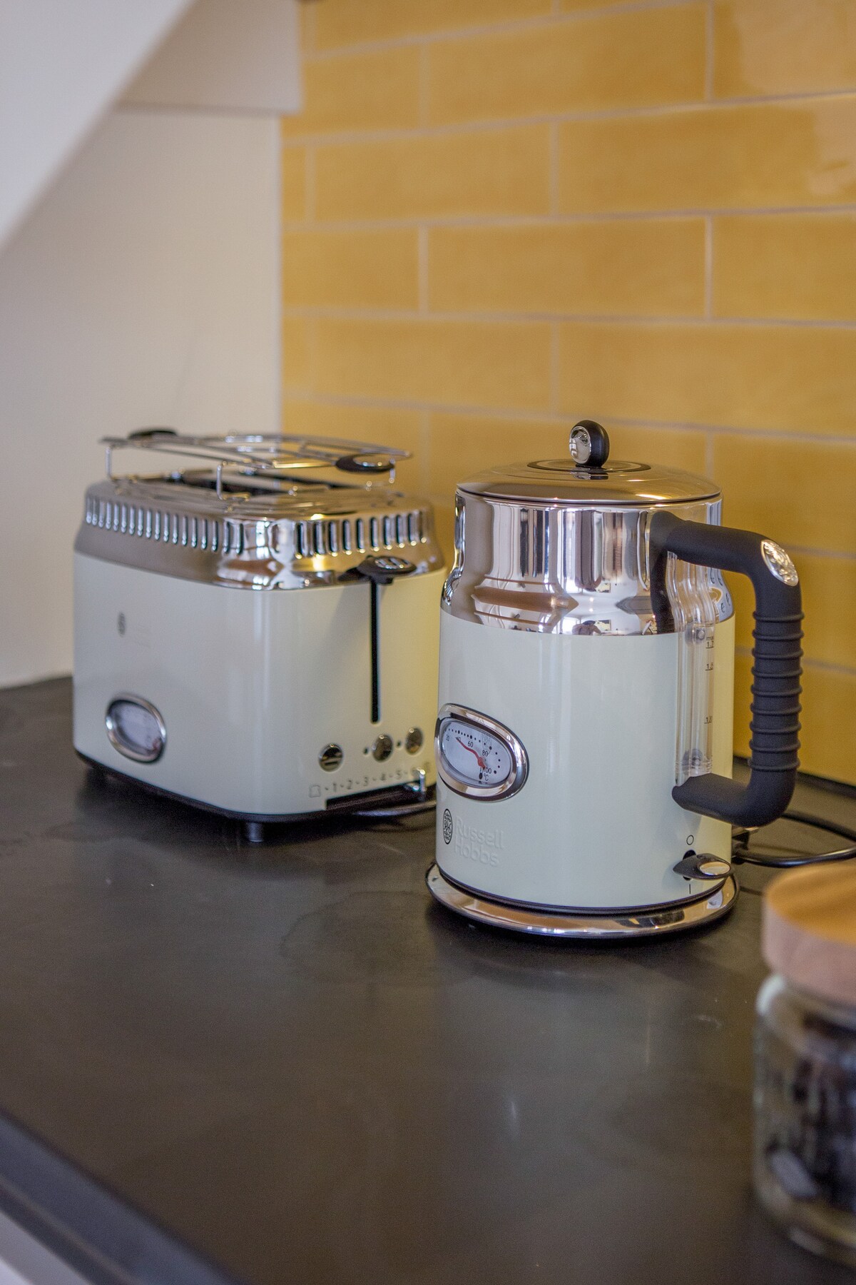 almada-151-2t-terrace-light-porto-center/