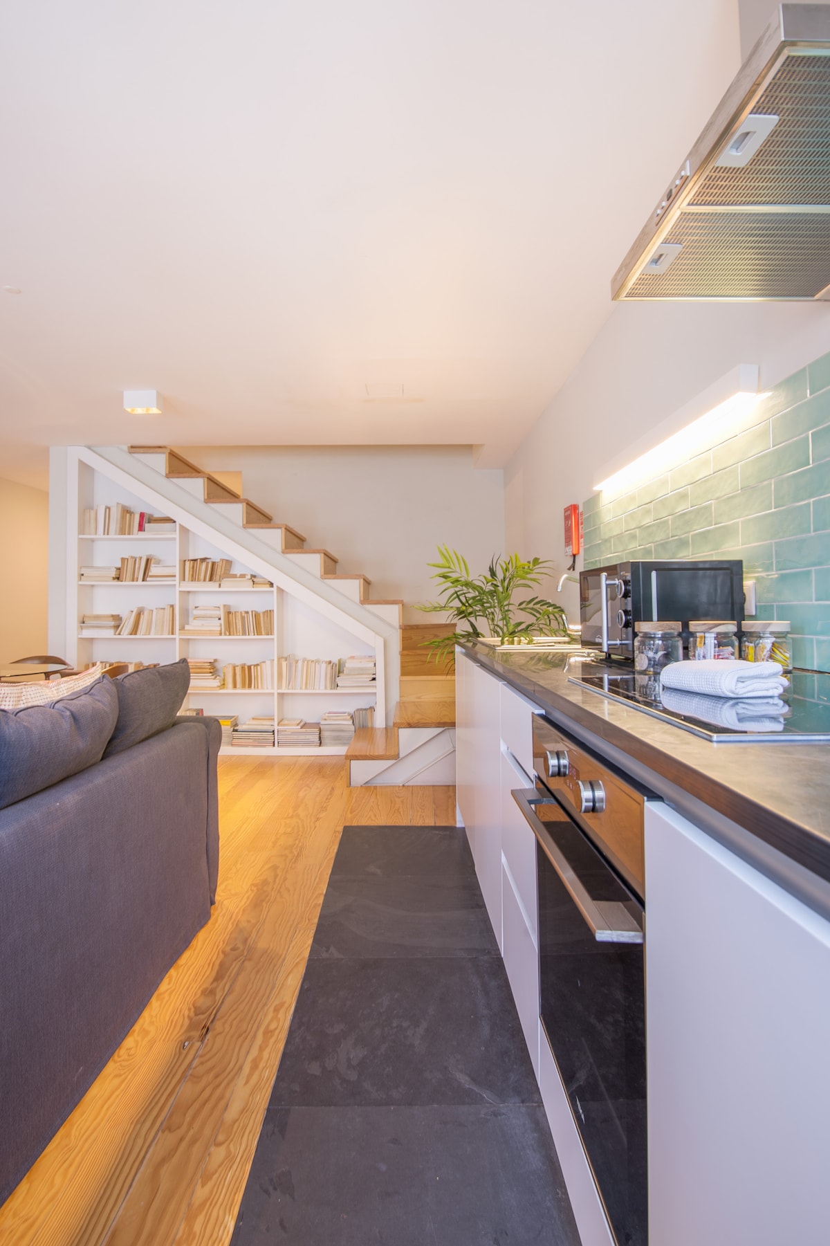 almada-151-3f-2br-apartment-porto-center/