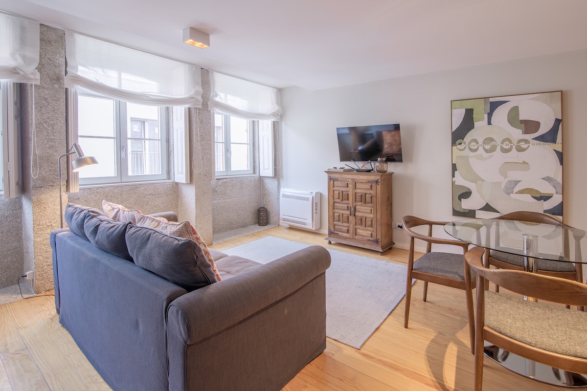 almada-151-3f-2br-apartment-porto-center/