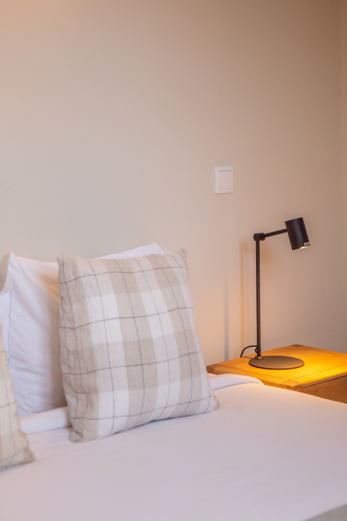 almada-151-3f-2br-apartment-porto-center/