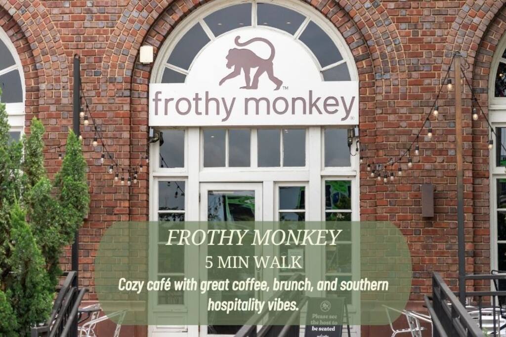 Walk to Choo Choo - Free Off Street Parking - Cozy - Chattanooga Walk to Choo Choo - Free Off Street Parking - Cozy - Chattanooga