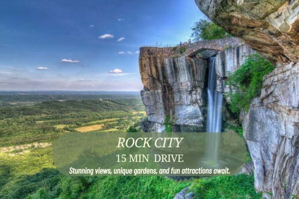 Head up Lookout Mountain to explore the legendary Rock City—where they say you can see seven states from the iconic overlook. How many will you spot? Head up Lookout Mountain to explore the legendary Rock City—where they say you can see seven states from the iconic overlook. How many will you spot? - In Southside | Roomy 6 Bedroom | Walk to Choo Choo - Chattanooga