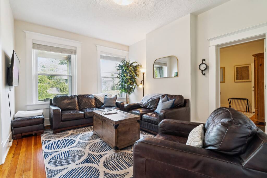 In Southside | Roomy 6 Bedroom | Walk to Choo Choo - Chattanooga In Southside | Roomy 6 Bedroom | Walk to Choo Choo - Chattanooga