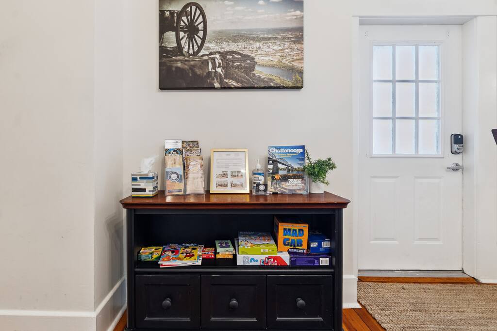In Southside | Roomy 6 Bedroom | Walk to Choo Choo - Chattanooga In Southside | Roomy 6 Bedroom | Walk to Choo Choo - Chattanooga