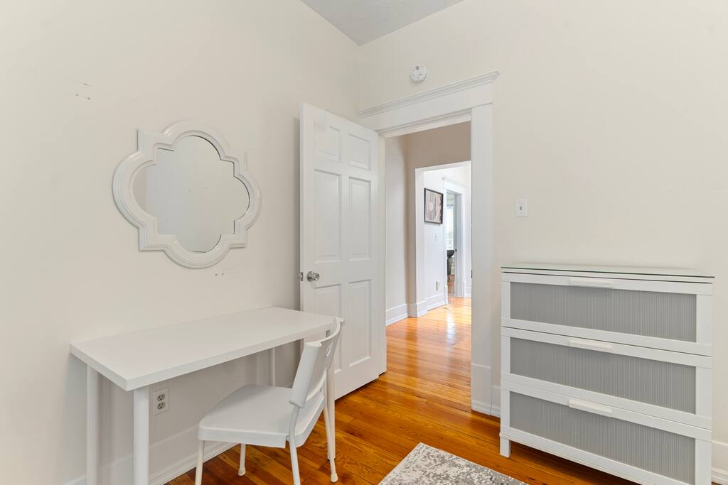 In Southside | Roomy 6 Bedroom | Walk to Choo Choo - Chattanooga In Southside | Roomy 6 Bedroom | Walk to Choo Choo - Chattanooga