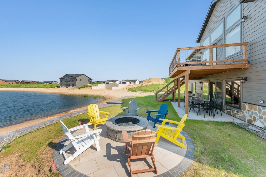 New Listing Lakeside Beach Sleeps 15+ Pet friendly - New Lisbon New Listing Lakeside Beach Sleeps 15+ Pet friendly - New Lisbon