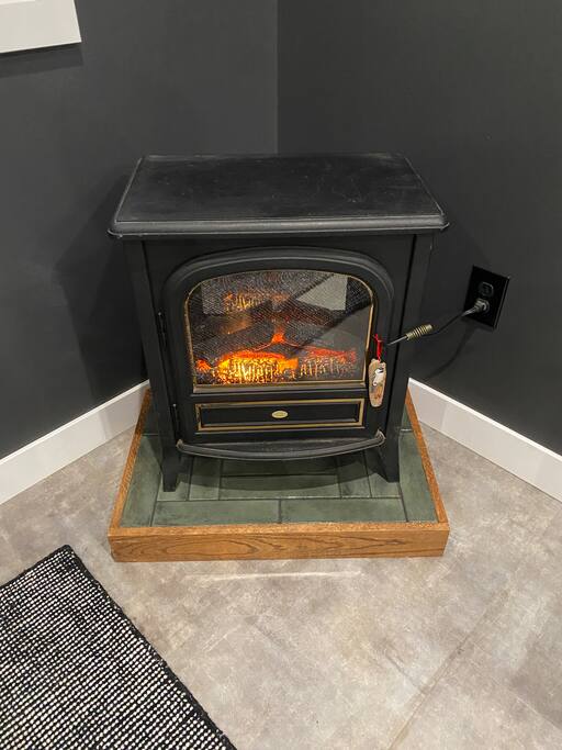 New Listing 2BR/2BA on Trout Lake HotTub & Firepit - Wisconsin Dells New Listing 2BR/2BA on Trout Lake HotTub & Firepit - Wisconsin Dells