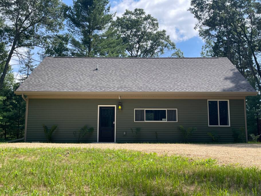 Front of home. Front of home. - New Listing 2BR/2BA on Trout Lake HotTub & Firepit - Wisconsin Dells