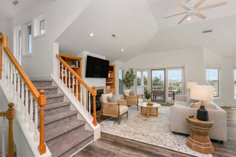 New Listing, Hot Tub, Pool, Sound Side, Ocean View